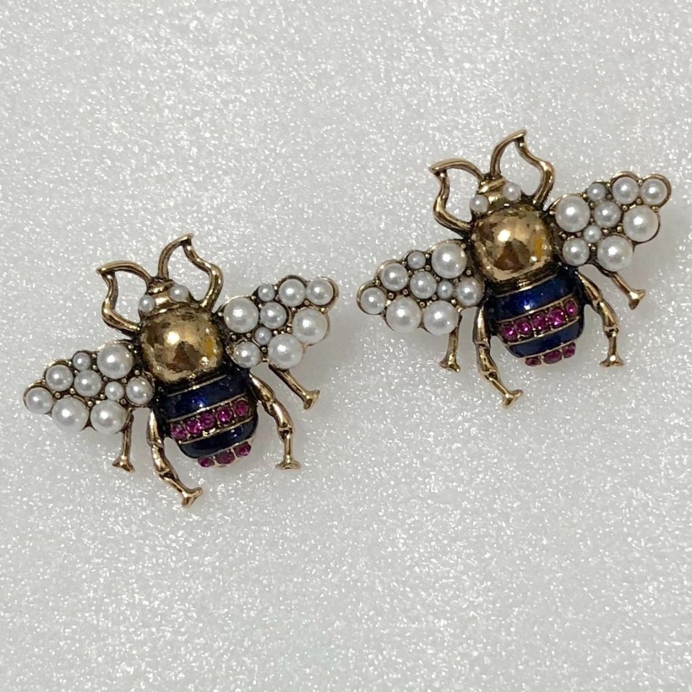Bee Earrings Faux Pearls Crystal Rhinestone Gold Tone E15